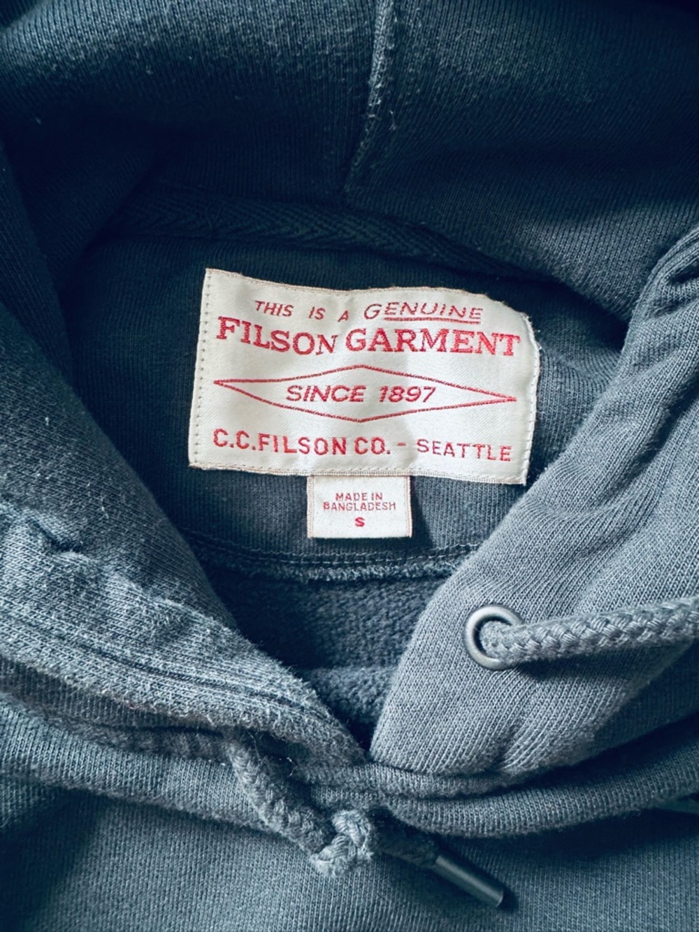 Filson & Kyler Martz Tattoo Hoodie Swestshirt Beaver Art RARE Mens Small - Picture 5 of 8